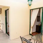 Barbati Beach Apartments Барбати