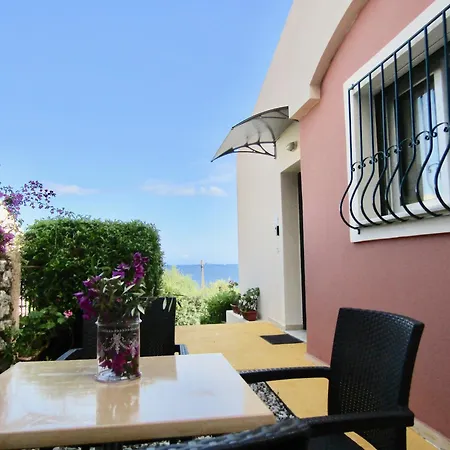 Aparthotel Barbati Beach Apartments *