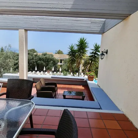 Aparthotel Barbati Beach Apartments *