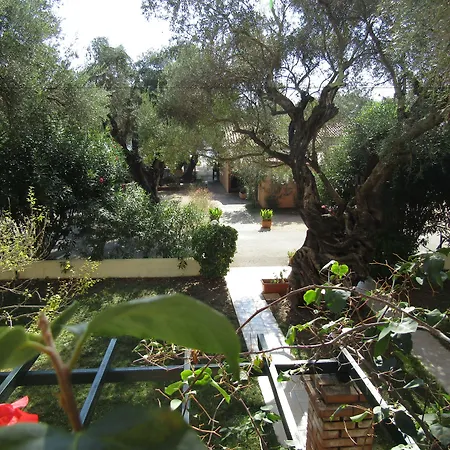 Barbati Beach Apartments דירה