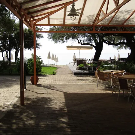 Barbati Beach Apartments * Barbáti