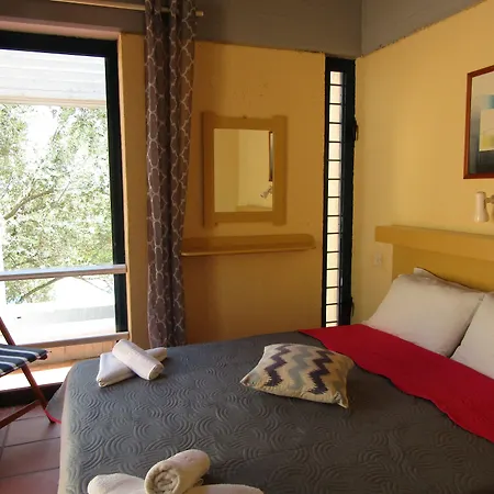 Barbati Beach Apartments דירה